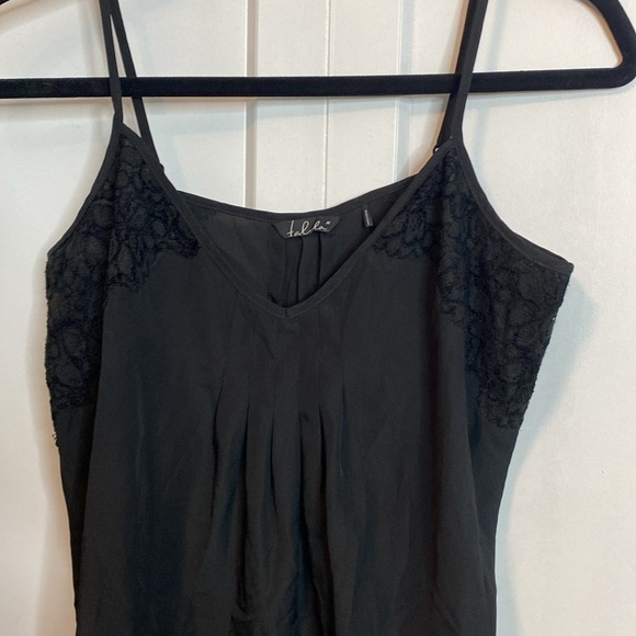 💚 Talula | Black Lace Trim Cami Top - Adjustable Straps - medium - Picture 3 of 7